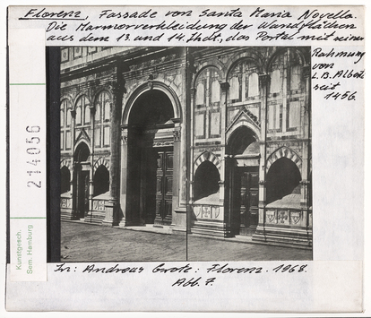 Vorschaubild Florenz: S.Maria Novella, Fassade,
 Portal mit seiner Rahmung von L.B.Alberti seit 1456 